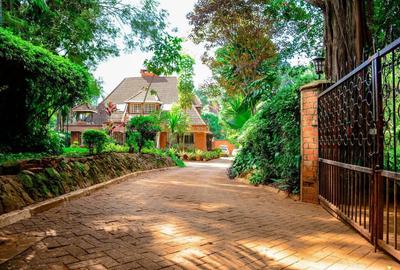 4 Bed House with En Suite in Gigiri - 2