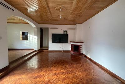 3 Bed House with En Suite at Karen - 2