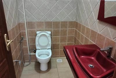 3 Bed Apartment with En Suite in Westlands Area - 3