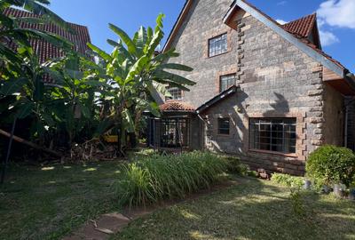 5 Bed Townhouse with En Suite in Lavington