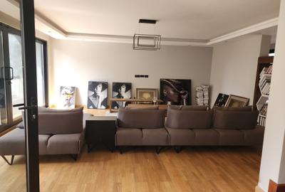 4 Bed Villa with En Suite at Jacaranda Avenue - 4