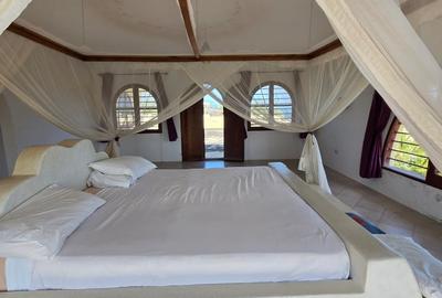 3 Bed Villa with En Suite in Watamu - 2