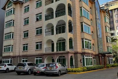 3 Bed Apartment with En Suite in Kilimani