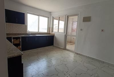 4 Bed Apartment with En Suite in Kilimani - 3