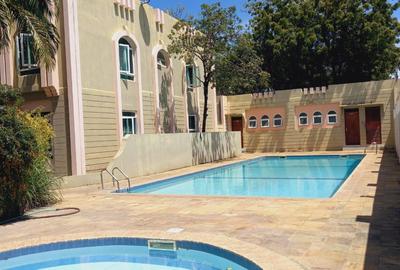 5 Bed House with En Suite in Nyali Area - 2