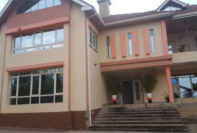 9 Bed House with En Suite at Kerarapon - 2