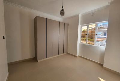 3 Bed House with En Suite in Kitengela - 2