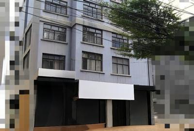 3 Bed Apartment with En Suite in South C