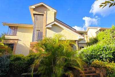 5 Bed Townhouse with En Suite at Kitisuru Ridge 44