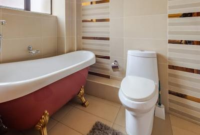 3 Bed Apartment with En Suite in Kilimani - 4