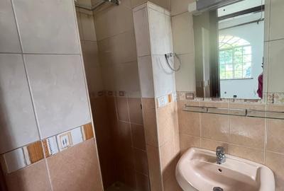 4 Bed Townhouse with En Suite in Lavington - 4