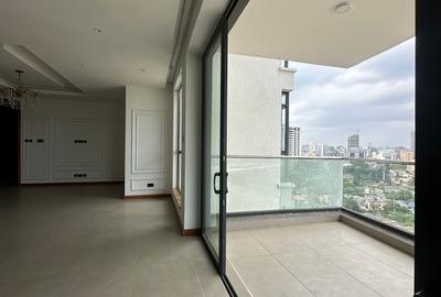 3 Bed Apartment with En Suite in Riverside - 2