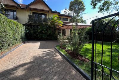 4 Bed Townhouse with En Suite in Lavington - 2