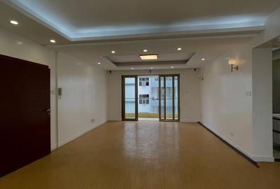 4 Bed Apartment with En Suite in Lavington - 2