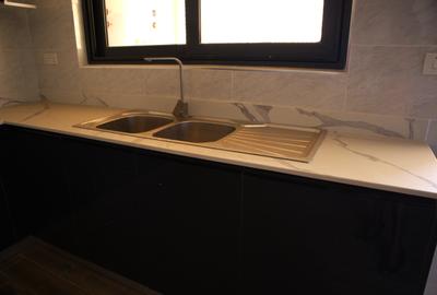 5 Bed Apartment with En Suite at 3Rd Parklands - 4