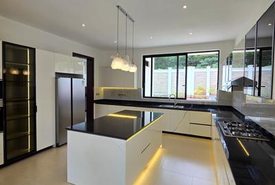 6 Bed Townhouse with En Suite in Kitisuru - 4