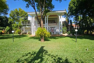 5 Bed House with En Suite in Runda - 3