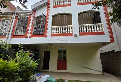 4 Bed Townhouse with En Suite in Lavington