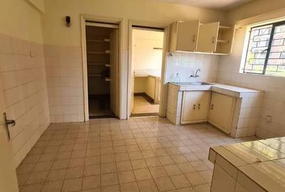 2 Bed Apartment with En Suite at Kilimani - 3