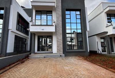 4 Bed Townhouse with En Suite at Eastern Bypass - 2