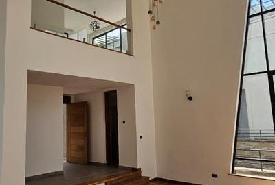 5 Bed Villa with En Suite at Mbabane Road
