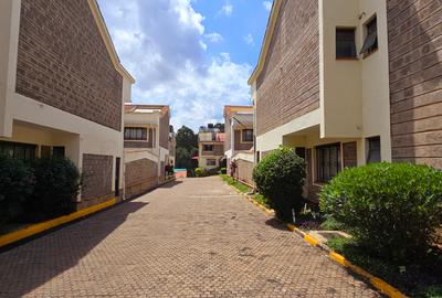 4 Bed Townhouse with En Suite at Grovelia Grove - 4