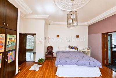 5 Bed House with En Suite in Nyari - 4