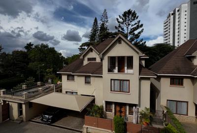 5 Bed Townhouse with En Suite at Kaputei Gardens