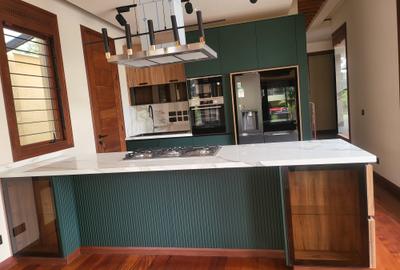 4 Bed Villa with En Suite in Runda - 2
