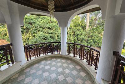 4 Bed House with En Suite in Runda - 3