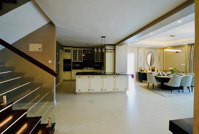 4 Bed Apartment with En Suite at 2026-510 4 Bed B Re