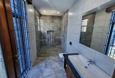 5 Bed Villa with En Suite at Nyali - 3