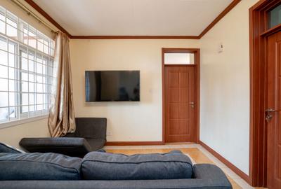 1 Bed Apartment with En Suite in Parklands - 4