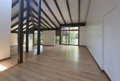 4 Bed House with En Suite at Lake View - 3