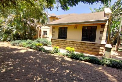 4 Bed Villa with En Suite in Runda - 2