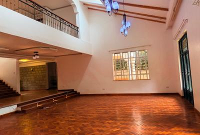 5 Bed House with En Suite at Runda - 2