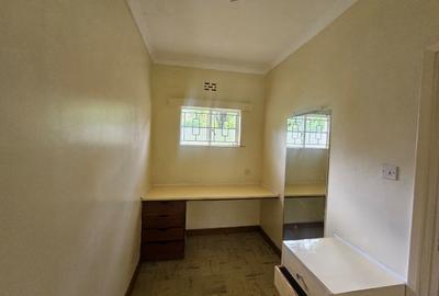 4 Bed House with En Suite in Runda - 3