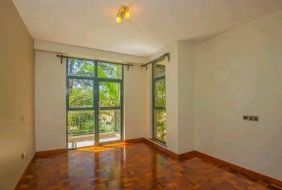 3 Bed Apartment with En Suite in Westlands Area - 2