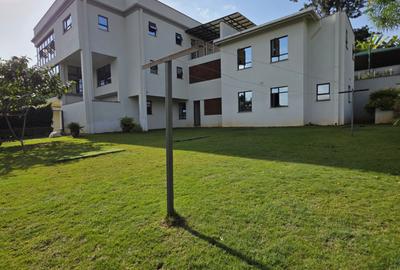 5 Bed Villa with En Suite in Thigiri