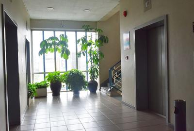 1,863 ft² Office with Service Charge Included at Standard Street - 4