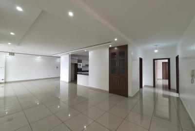 4 Bed Apartment with En Suite at Weslands - 4