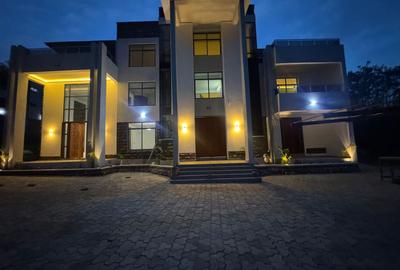 6 Bed Townhouse with En Suite in Karen - 3