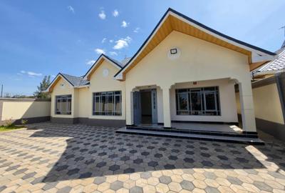 5 Bed House with En Suite at Mugutha