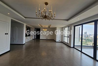 3 Bed Apartment with En Suite in Riverside