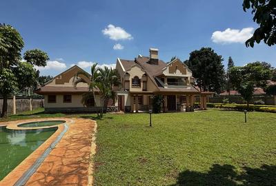 5 Bed House with En Suite in Runda - 3