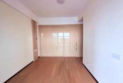 2 Bed Apartment with En Suite at Westlands Road - 3