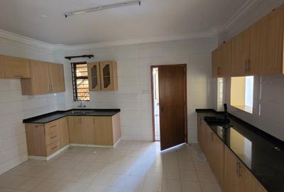 Serviced 3 Bed Apartment with En Suite at Kileleshwa - 4