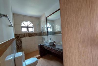 3 Bed Apartment with En Suite in Kileleshwa - 2
