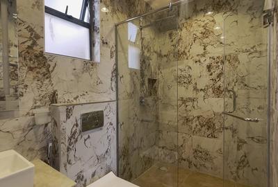 2 Bed Apartment with En Suite in Brookside - 2