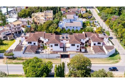 4 Bed Townhouse with En Suite at Links Road